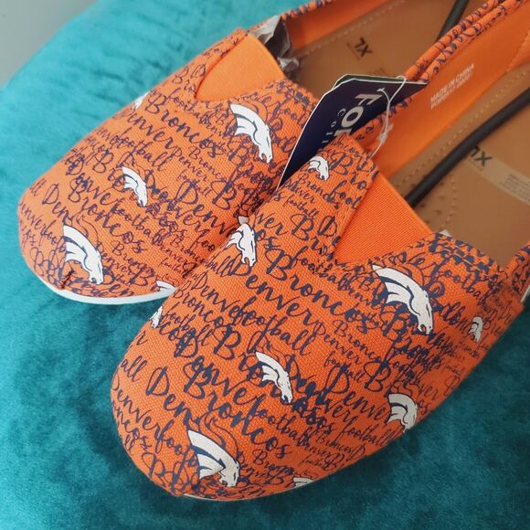 Denver Broncos NFL Slip On Shoes Womens Size XL 9-10 Orange Canvas Football  New - Picture 7 of 11